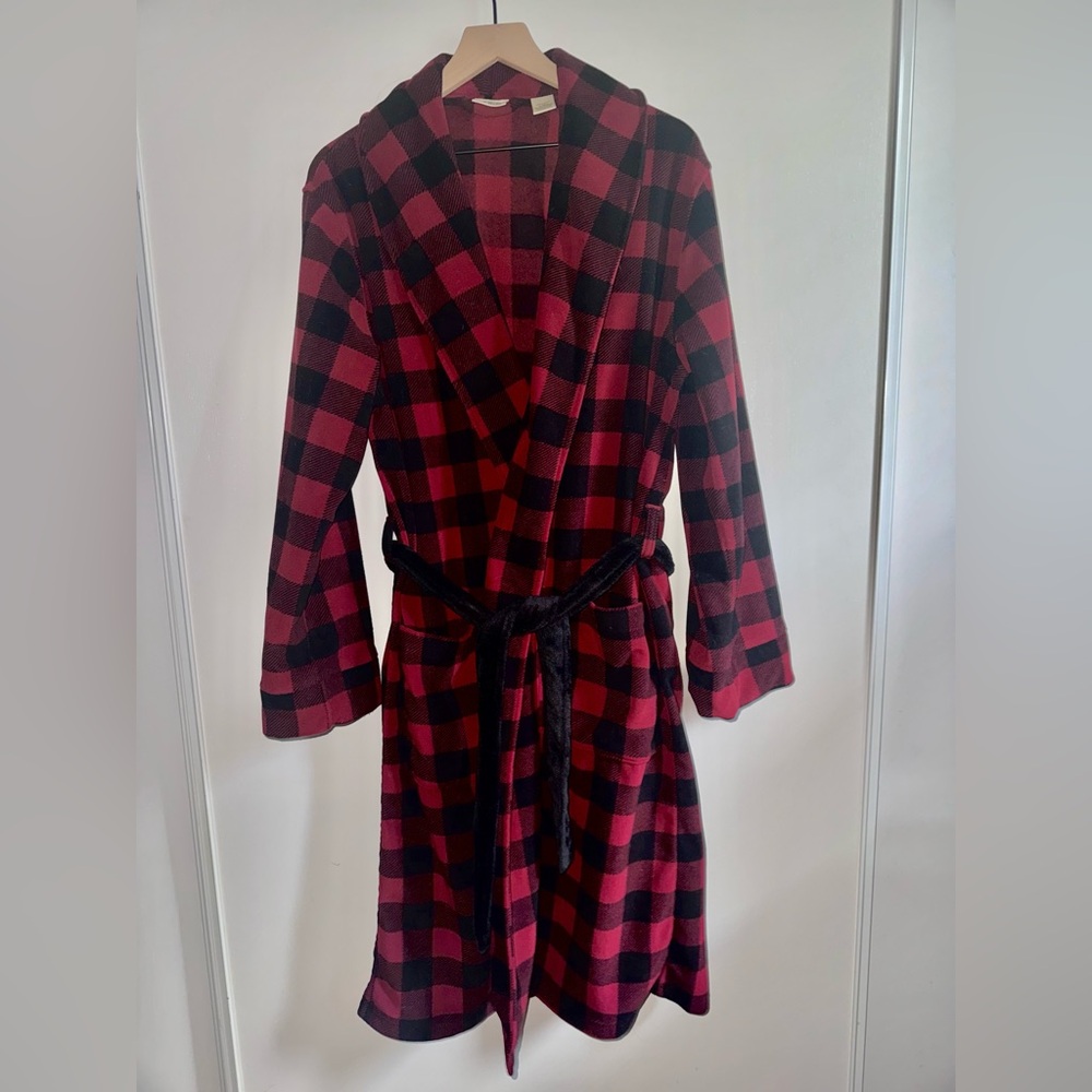 L.L. Bean Plaid Flannel Robe Women Size Small Red Black Polyester